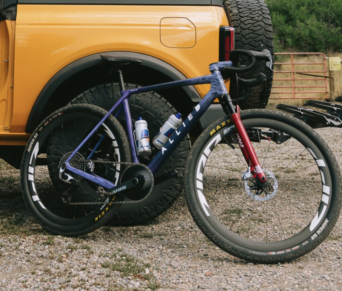 Fourche avec suspension gravel