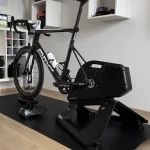 Home trainer tacx neo 3M et vélo BMC