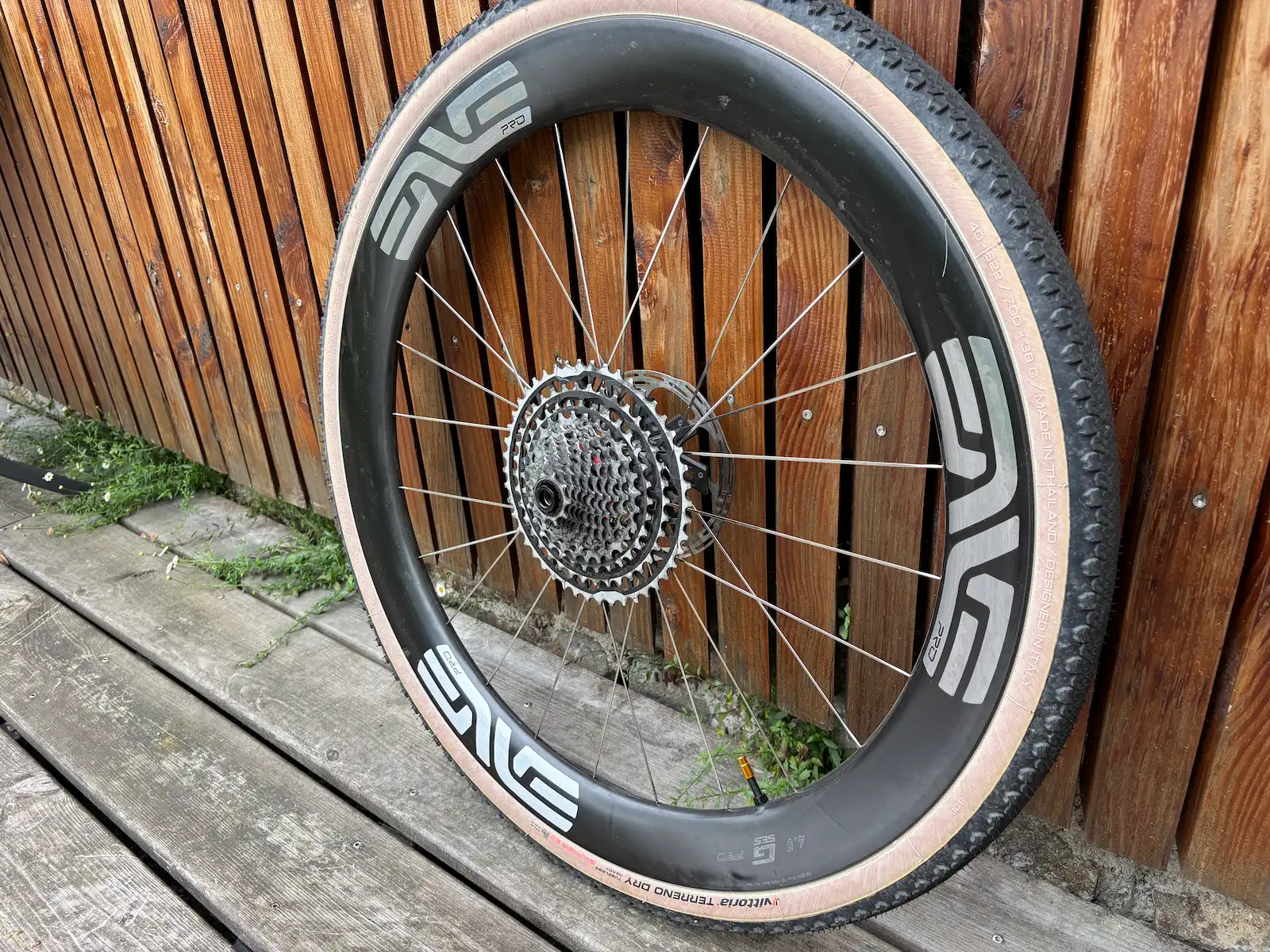 ROUE ARRIERE ENVE G SES 4 5 PRO